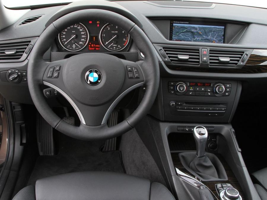  BMW X1 sDrive 1.8d 2009 года  (фото 5 из 9)